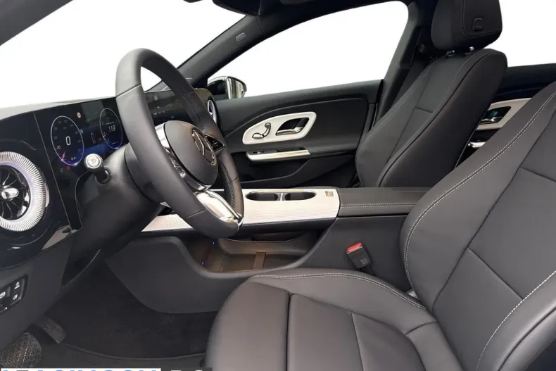Mercedes-Benz CLA 200 (Clasa CLA) din 2025 cu 6.000 km - oferta MER214691 - foto 12