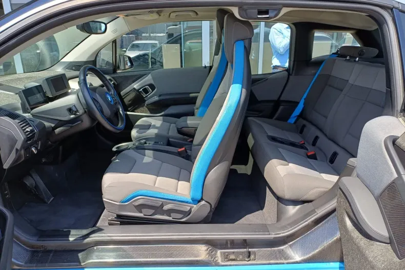 BMW i3 din 2021 cu 13.350 km - oferta BMW214693 - foto 6