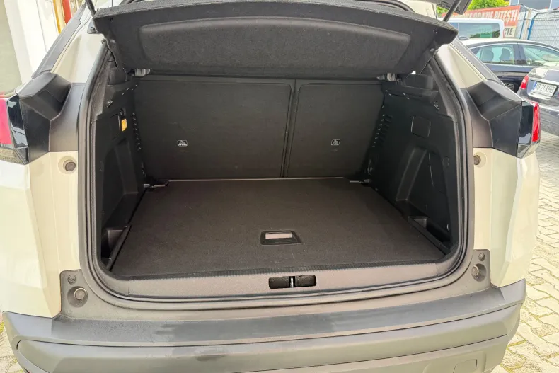 Peugeot 3008 din 2023 cu 178.200 km - oferta PEU214694 - foto 10