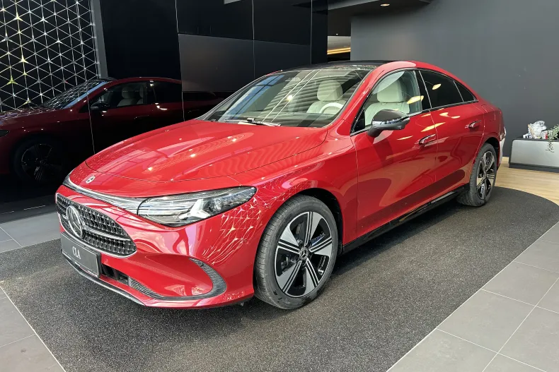 Mercedes-Benz CLA 220 (Clasa CLA) din 2026 cu 7 km - oferta MER214698 - foto 3
