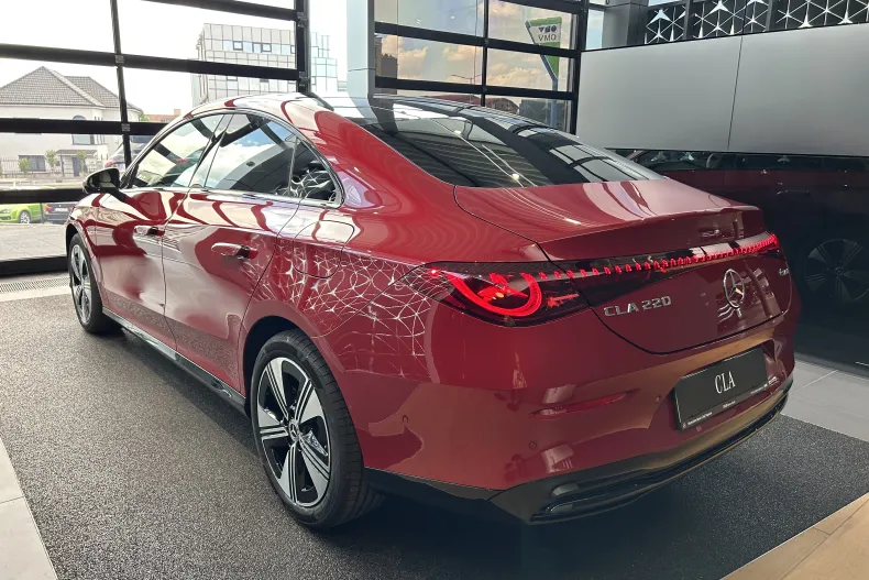 Mercedes-Benz CLA 220 (Clasa CLA) din 2026 cu 7 km - oferta MER214698 - foto 6