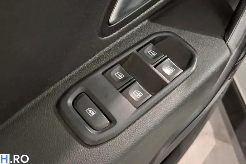 Dacia Duster din 2021 cu 91.398 km - oferta DAC214711 - foto 18