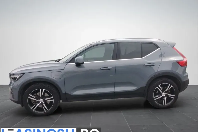 Volvo XC40 din 2022 cu 29.247 km - oferta VOL214713 - foto 2