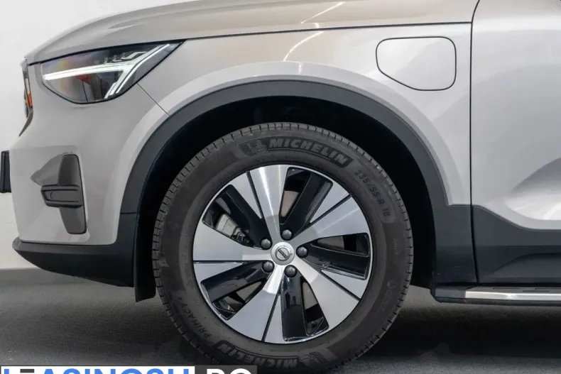 Volvo XC40 din 2023 cu 39.101 km - oferta VOL214714 - foto 11