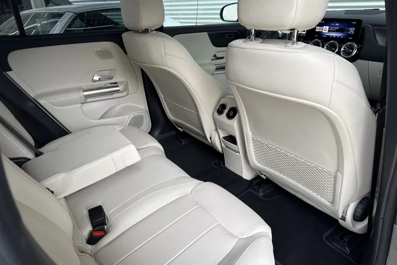 Mercedes-Benz EQA din 2025 cu 5.594 km - oferta MER214716 - foto 24