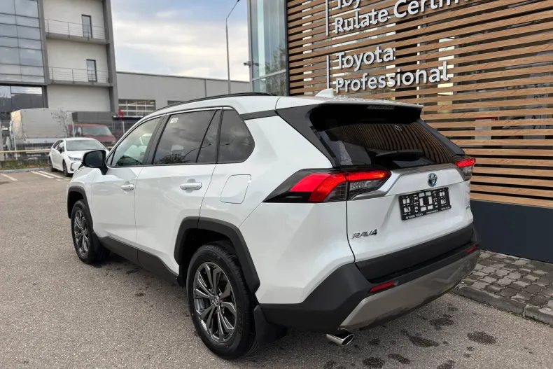 Toyota RAV4 din 2025 cu 6.800 km - oferta TOY214719 - foto 4