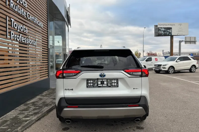 Toyota RAV4 din 2025 cu 6.800 km - oferta TOY214719 - foto 7