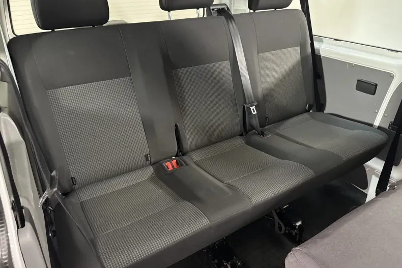 Volkswagen Transporter din 2021 cu 91.852 km - oferta VOL214729 - foto 13