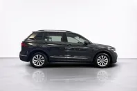 Volkswagen Tiguan din 2021 cu 66.125 km - oferta VOL214734 - foto 6