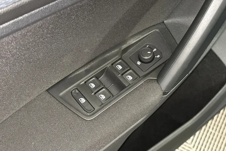 Volkswagen Tiguan din 2021 cu 66.125 km - oferta VOL214734 - foto 14