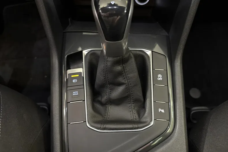 Volkswagen Tiguan din 2021 cu 66.125 km - oferta VOL214734 - foto 17