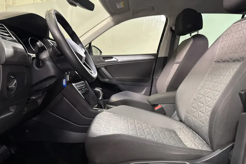 Volkswagen Tiguan din 2021 cu 66.125 km - oferta VOL214734 - foto 22