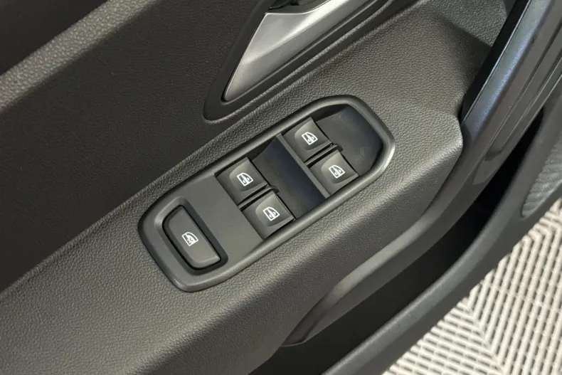 Dacia Duster din 2021 cu 96.743 km - oferta DAC214739 - foto 14