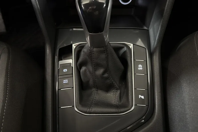 Volkswagen Tiguan din 2021 cu 70.970 km - oferta VOL214744 - foto 16