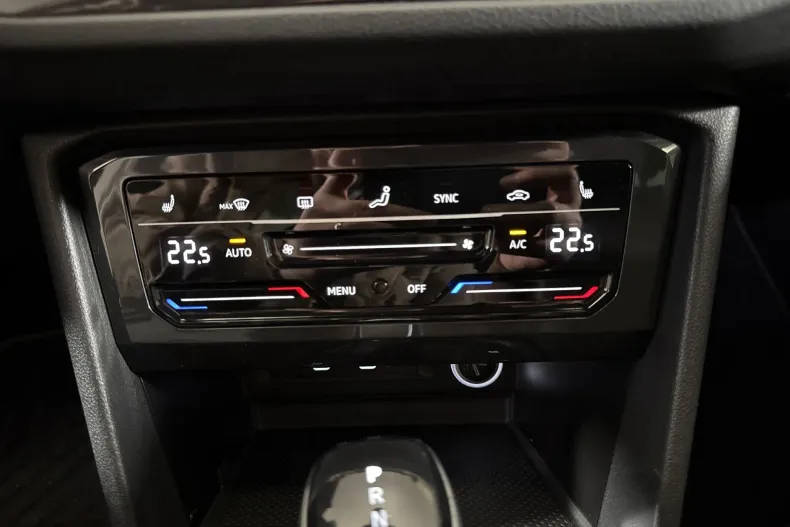 Volkswagen Tiguan din 2021 cu 70.970 km - oferta VOL214744 - foto 17