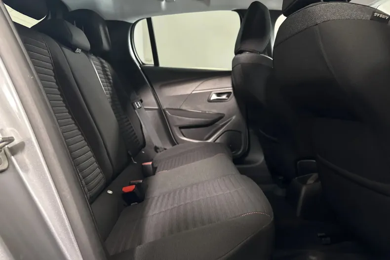 Peugeot 208 din 2023 cu 47.895 km - oferta PEU214748 - foto 12