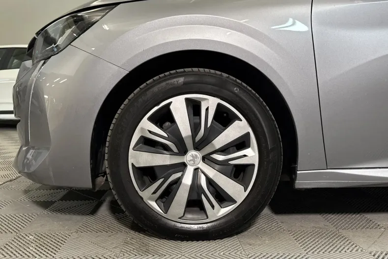 Peugeot 208 din 2023 cu 47.895 km - oferta PEU214748 - foto 13