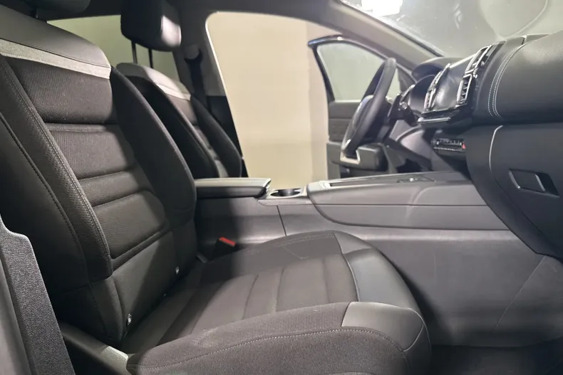 Citroën C5 Aircross din 2023 cu 86.359 km - oferta CIT214758 - foto 11