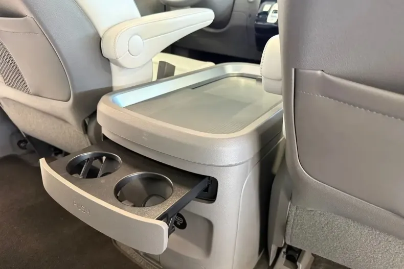 Hyundai Staria din 2024 cu 87.980 km - oferta HYU214798 - foto 14