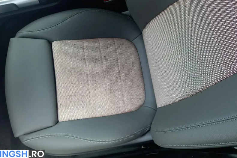 Mercedes-Benz EQB din 2025 cu 5.000 km - oferta MER214813 - foto 18