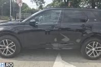 Land Rover Discovery Sport din 2025 cu 2.600 km - oferta LAN214816 - foto 4