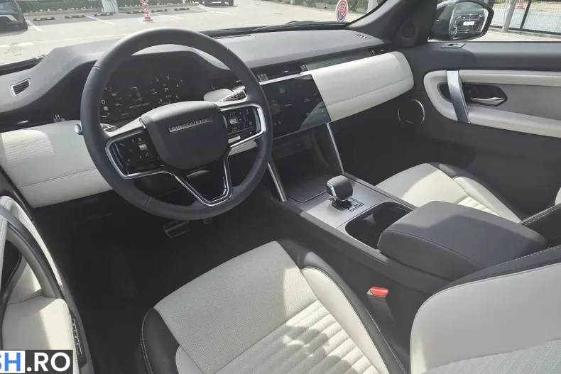 Land Rover Discovery Sport din 2025 cu 2.600 km - oferta LAN214816 - foto 11