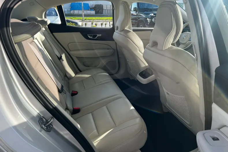 Volvo S60 din 2021 cu 119.200 km - oferta VOL214820 - foto 21