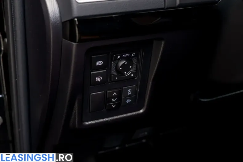 Toyota Land Cruiser din 2023 cu 50.000 km - oferta TOY214832 - foto 24