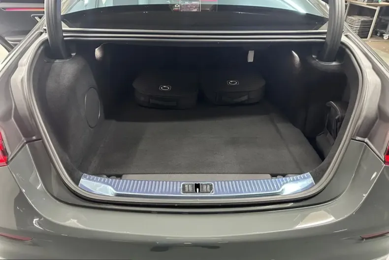 Mercedes-Benz S 63 AMG (Clasa S) din 2025 cu 12.011 km - oferta MER214833 - foto 12