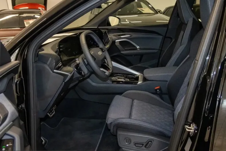 Audi Q5 din 2025 cu 14.000 km - oferta AUD214834 - foto 8