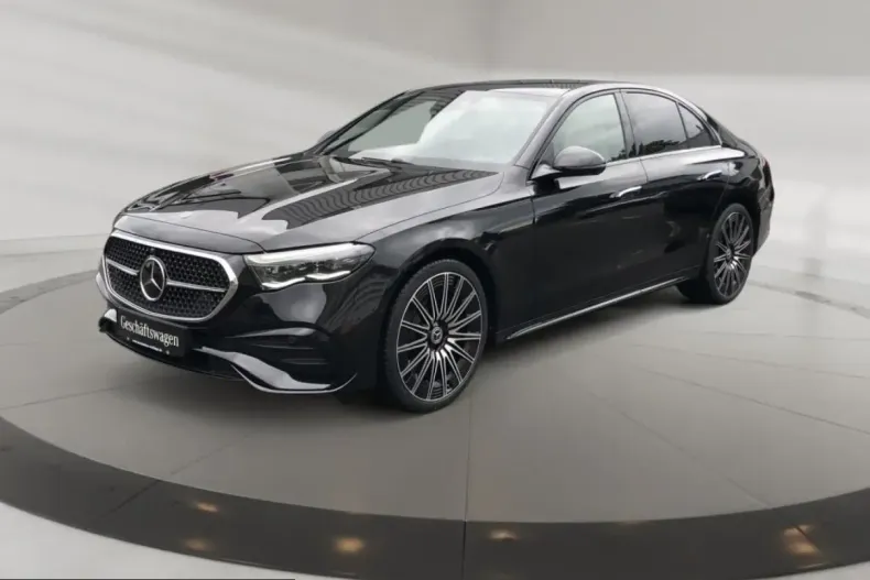Mercedes-Benz E 220 (Clasa E) din 2025 cu 26.575 km - oferta MER214847 - foto 1