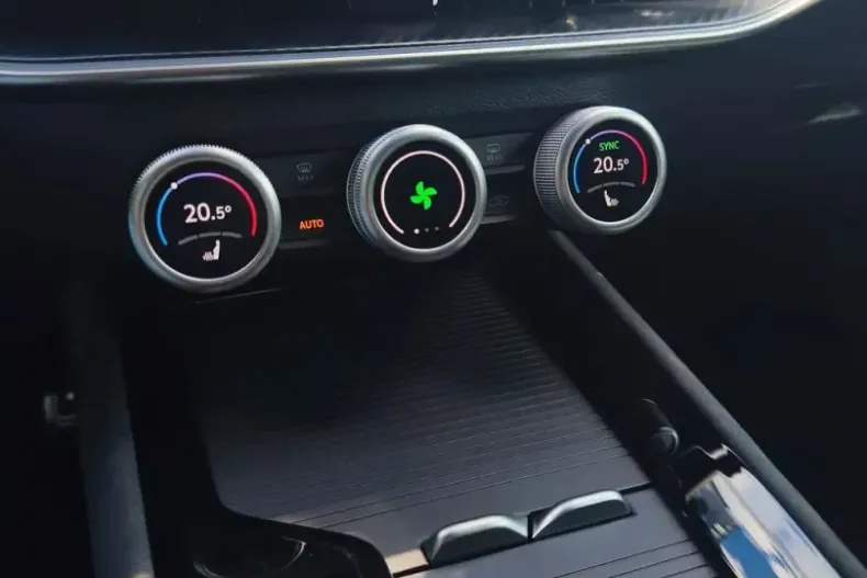 Skoda Superb din 2026 cu 6 km - oferta SKO214876 - foto 5