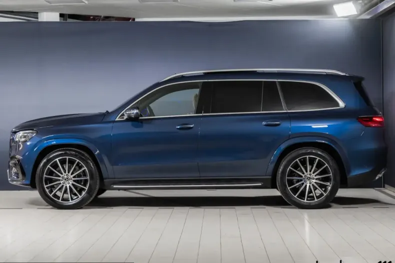 Mercedes-Benz GLS 580 (Clasa GLS) din 2025 cu 14.930 km - oferta MER214882 - foto 3
