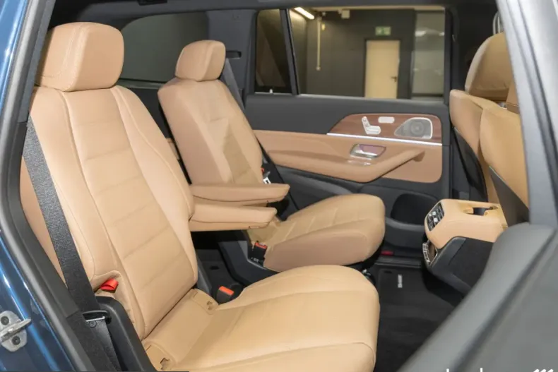 Mercedes-Benz GLS 580 (Clasa GLS) din 2025 cu 14.930 km - oferta MER214882 - foto 20