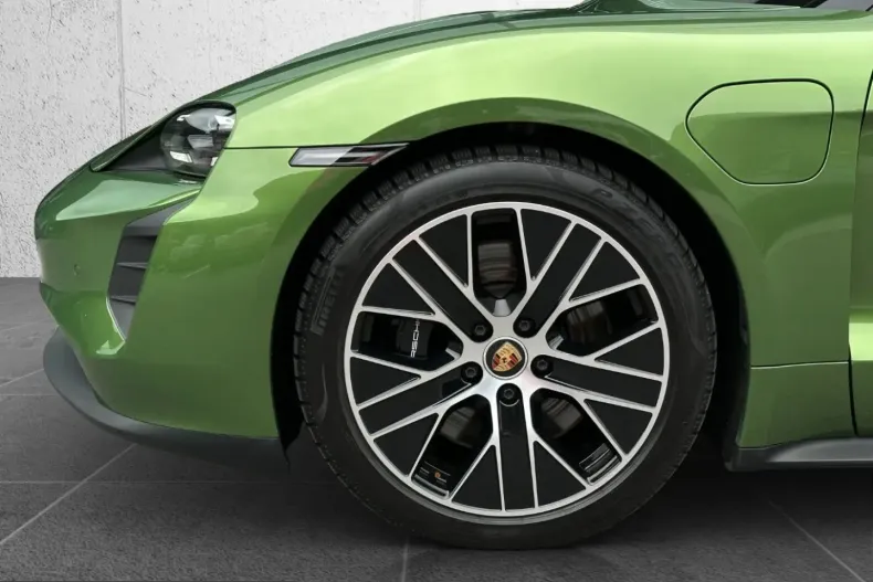 Porsche Taycan din 2023 cu 46.600 km - oferta POR214897 - foto 8