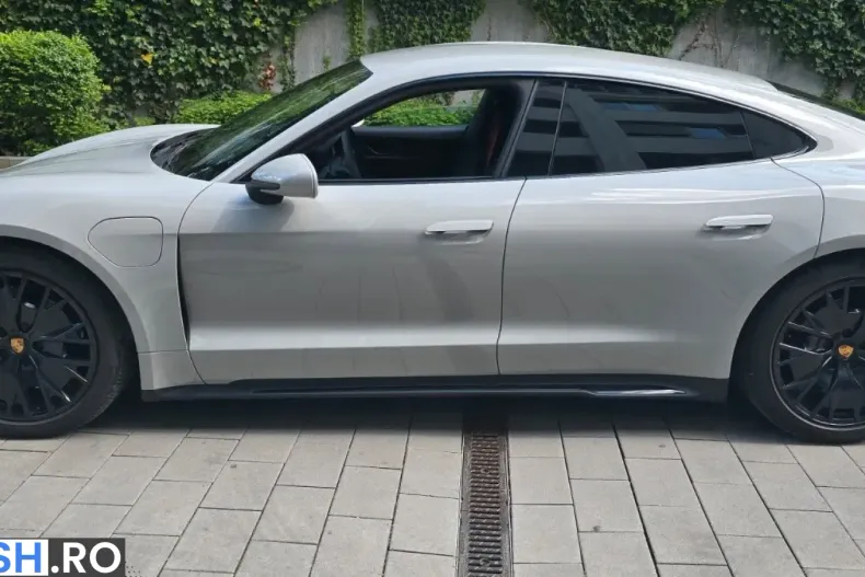 Porsche Taycan din 2023 cu 19.700 km - oferta POR214898 - foto 4
