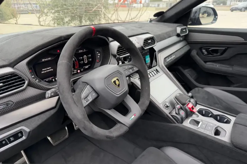 Lamborghini Urus din 2025 cu 5.900 km - oferta LAM214899 - foto 16