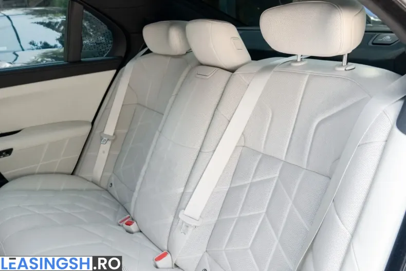 BMW 740 (Seria 7) din 2025 cu 20.100 km - oferta BMW214900 - foto 28