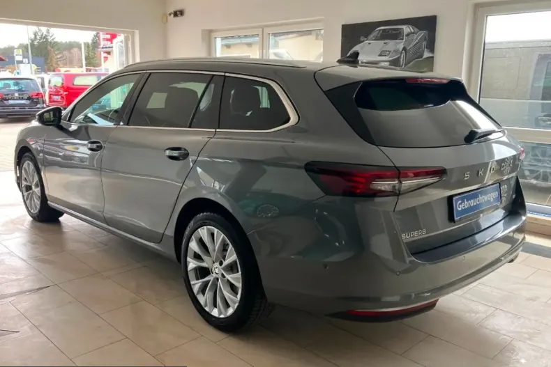 Skoda Superb din 2024 cu 49.100 km - oferta SKO214901 - foto 3