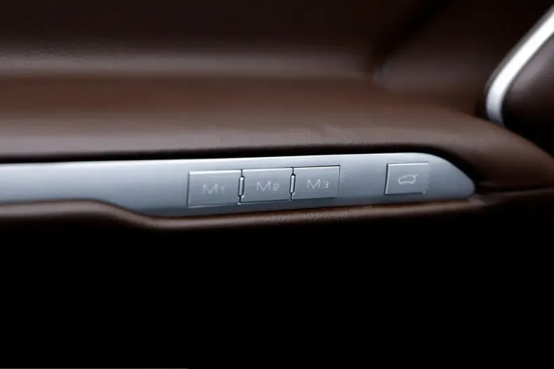 Ferrari Purosangue din 2024 cu 8.600 km - oferta FER214911 - foto 28