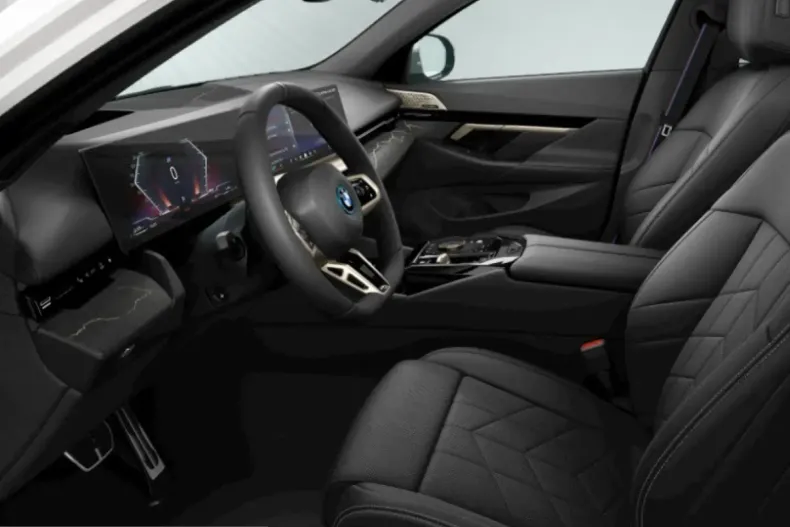 BMW 530 (Seria 5) din 2024 cu 29.990 km - oferta BMW214921 - foto 3