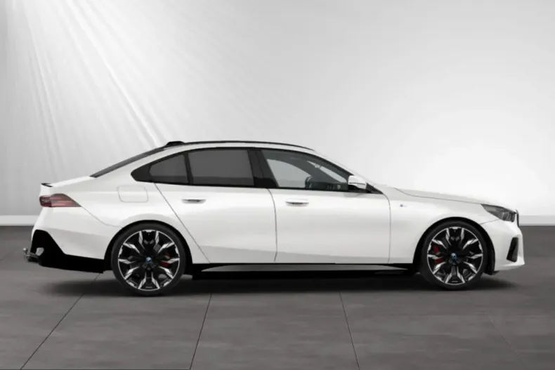 BMW 530 (Seria 5) din 2024 cu 29.990 km - oferta BMW214921 - foto 11