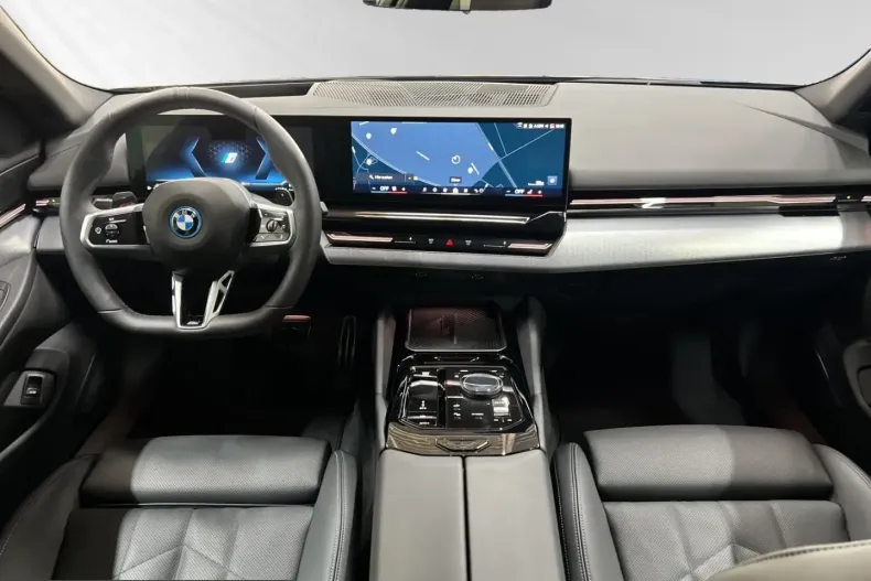 BMW 530 (Seria 5) din 2025 cu 7.500 km - oferta BMW214922 - foto 11