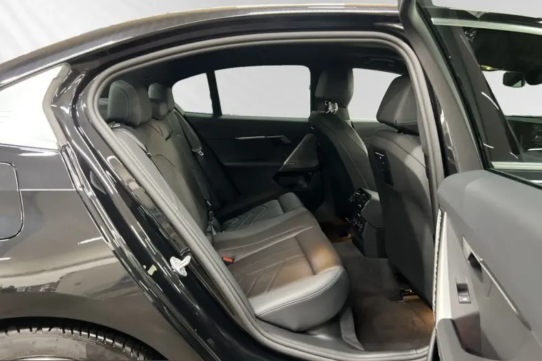 BMW 530 (Seria 5) din 2025 cu 7.500 km - oferta BMW214922 - foto 15