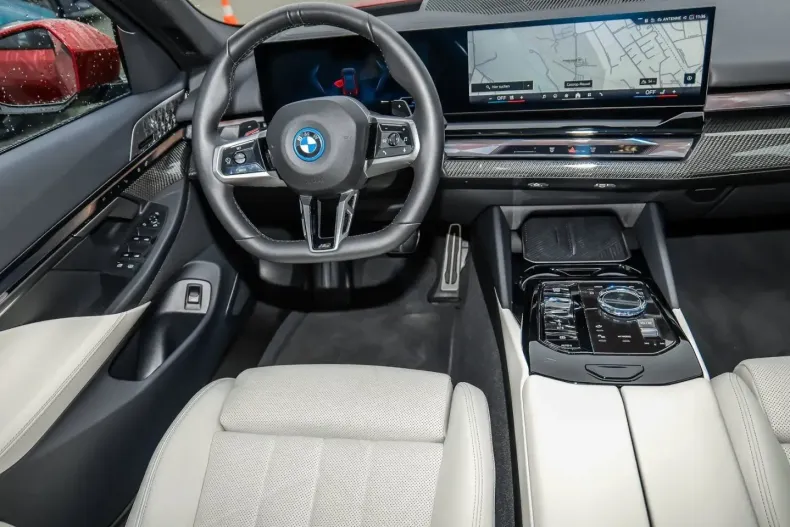 BMW 550 (Seria 5) din 2025 cu 28.174 km - oferta BMW214923 - foto 17