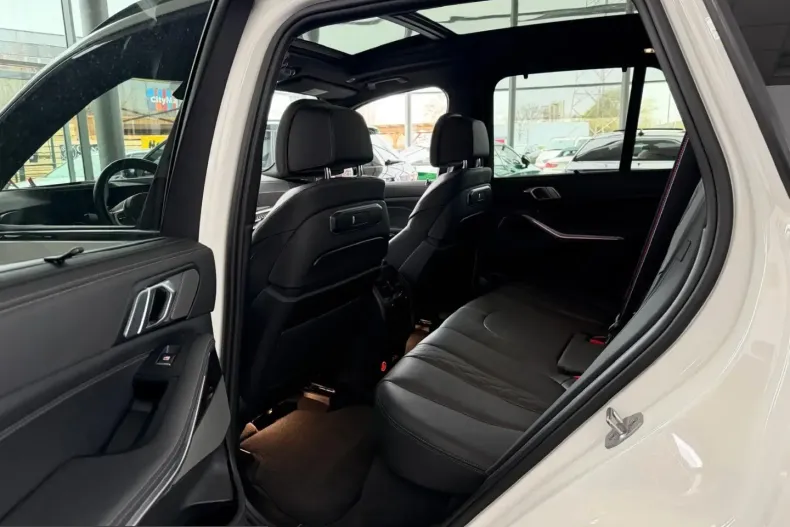 BMW X5 (Seria X) din 2023 cu 53.209 km - oferta BMW214928 - foto 12