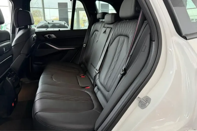 BMW X5 (Seria X) din 2023 cu 53.209 km - oferta BMW214928 - foto 13