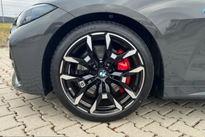 BMW 420d (Seria 4) din 2024 cu 17.644 km - oferta BMW214943 - foto 6