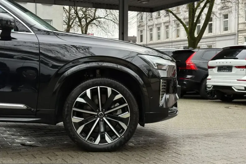 Volvo XC90 din 2025 cu 24.153 km - oferta VOL214949 - foto 9