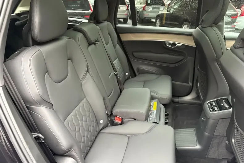 Volvo XC90 din 2025 cu 24.153 km - oferta VOL214949 - foto 15